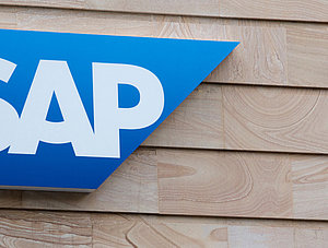 SAP-Logo an Wand