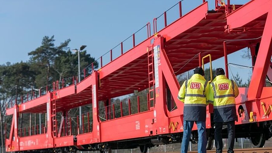 Innovativer Güterwagen: Autotransporter