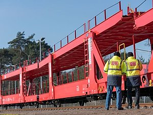 Innovativer Güterwagen: Autotransporter