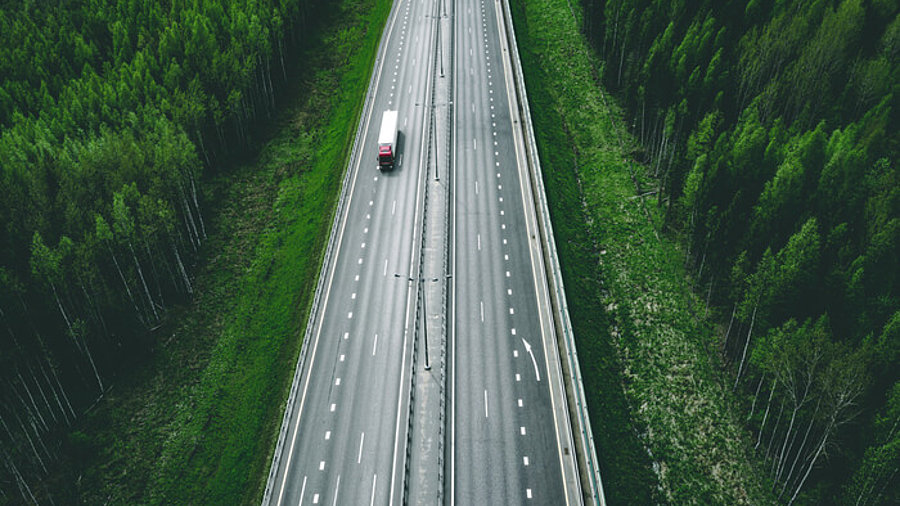 Lkw auf Straße