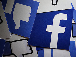 Facebook-Icon mit Dislikes