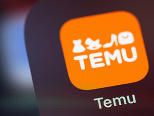 Logo der Shopping-Plattform Temu auf einem Smartphone