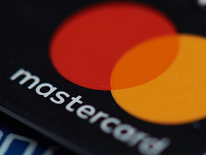 Kreditkarte mit Mastercard-Logo