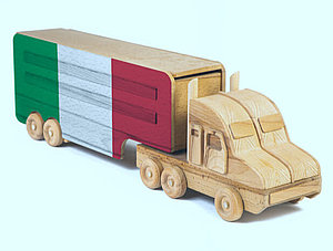 Lkw mit Italienflagge