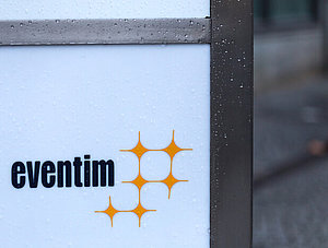 Eventim-Logo an Schild