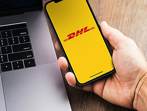 DHL auf Smartphone