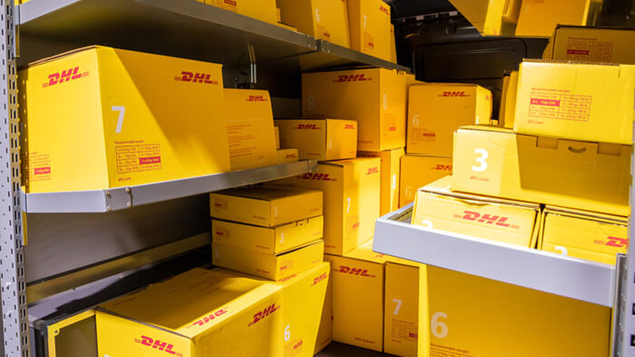 Viele Pakete der DHL