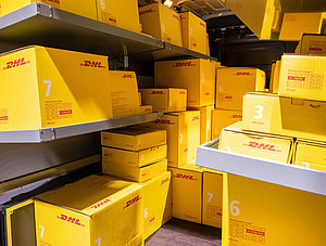 Viele Pakete der DHL