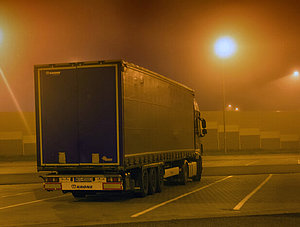 Lkw auf Parkplatz