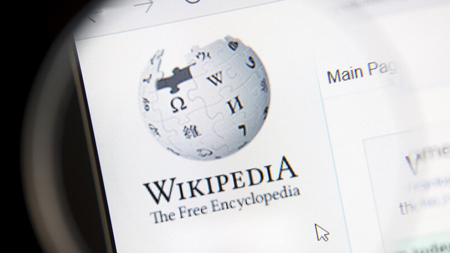 Wikipedia-Logo auf einem Screen