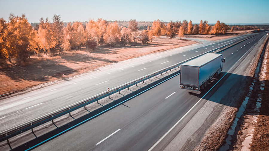 Lkw auf Straße