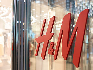 H&amp;M Logo