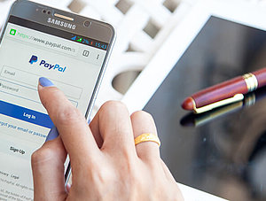 PayPal auf Smartphone