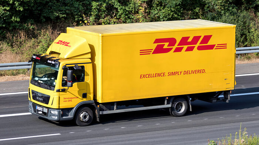 DHL Supply Chain LKW