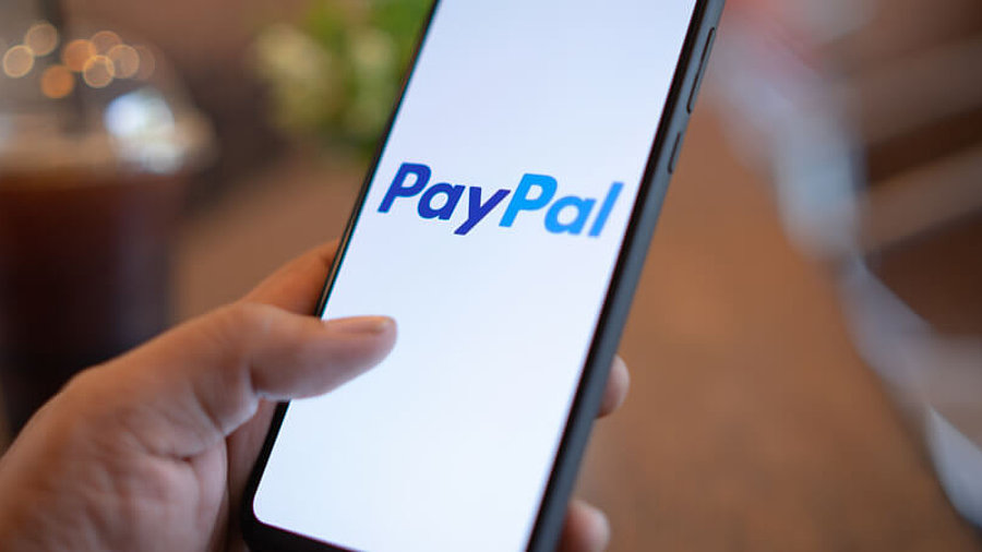 PayPal auf einem Smartphone