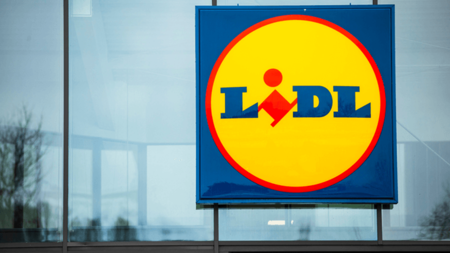 Lidl Logo an einer Filiale des Discounters