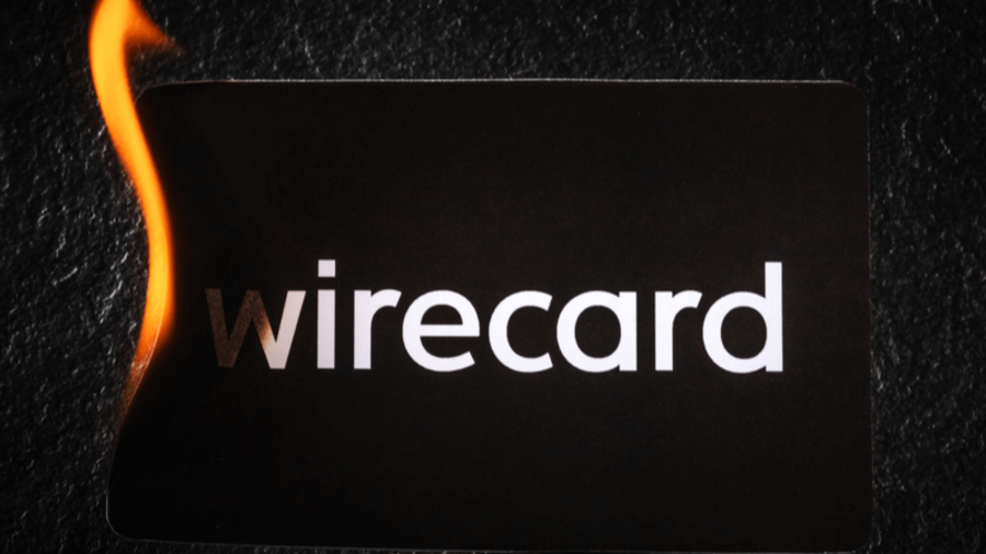 Logo des Zahlungsdienstes Wirecard in Flammen