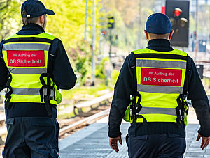 Deutsche Bahn Mitarbeiter Sicherheitswesten