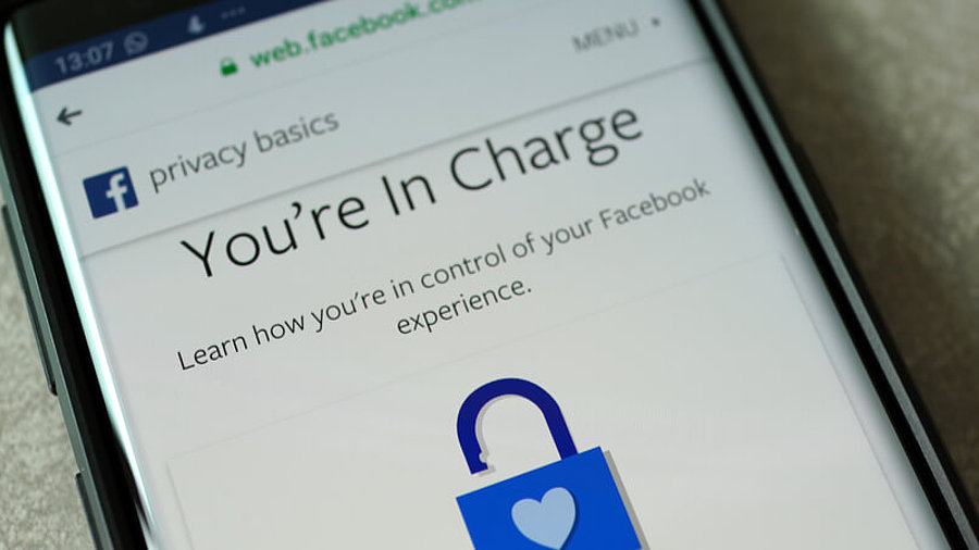 Facebook Privacy auf Smartphone