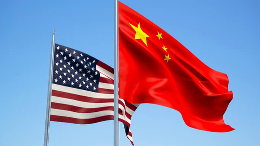 Flaggen von USA und China