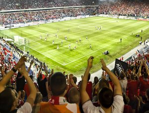 Fans im Fu&szlig;&szlig;ballstadion