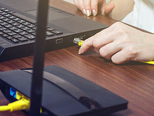 Kabel von Router zu Laptop