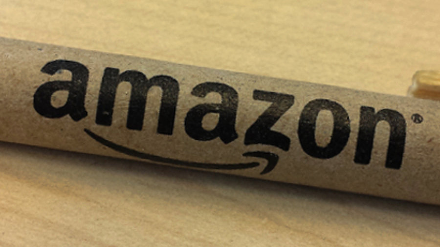 Stift mit Amazon-Logo, Nahaufnahme