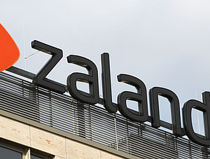 Zalando-Logo an Geb&auml;ude