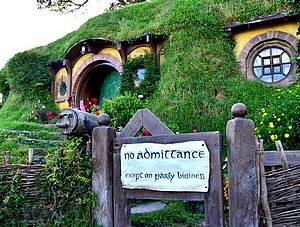 Bilbo Baggins, No Amittance-Schild