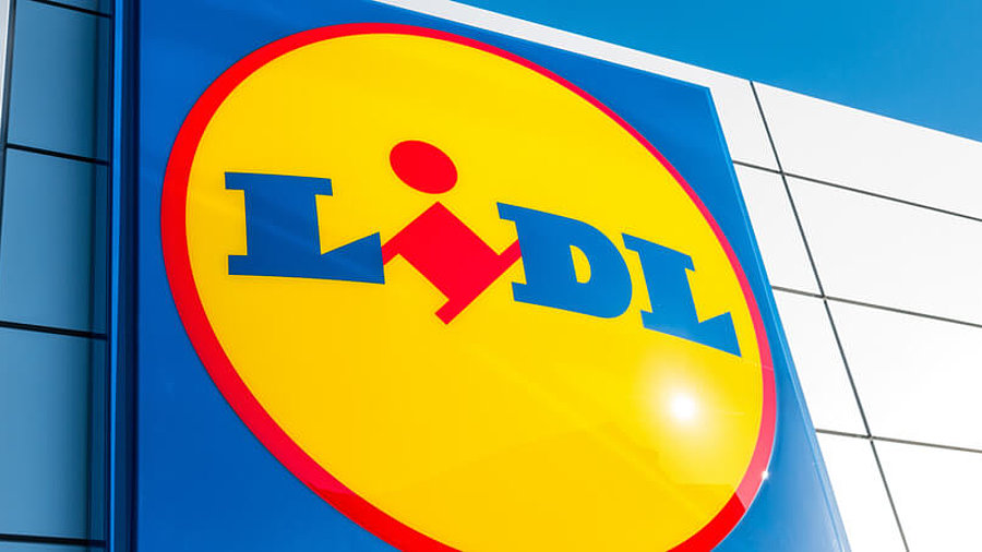 Logo der Discounter-Kette Lidl an einer Hauswand