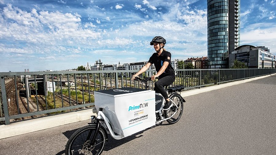 Amazon startet mit Prime Now und Packstation in München