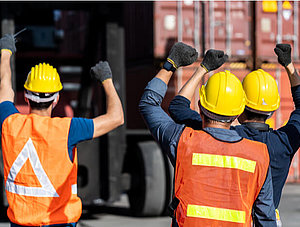 Streikende Mitarbeiter in der Logistik (Symbolfoto)