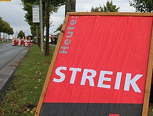 Streikschild bei Amazon