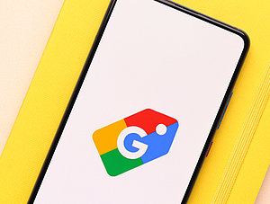 Google Shopping Logo auf Smartphone