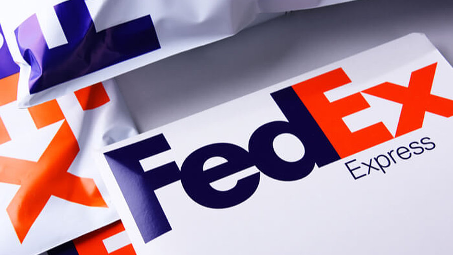 FedEx Express Logo auf Verpackung