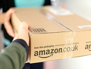 Übergabe Amazon-Paket