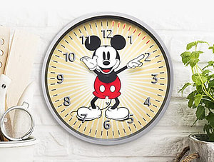 Sonderedition von Amazons Echo Wall Clock im Mickey-Maus-Stil