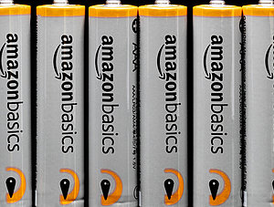 Batterien der Marke Amazon