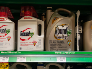 Roundup-Produkte im Supermarktregal