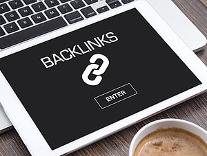 Backlink-Logo auf einem Tablet