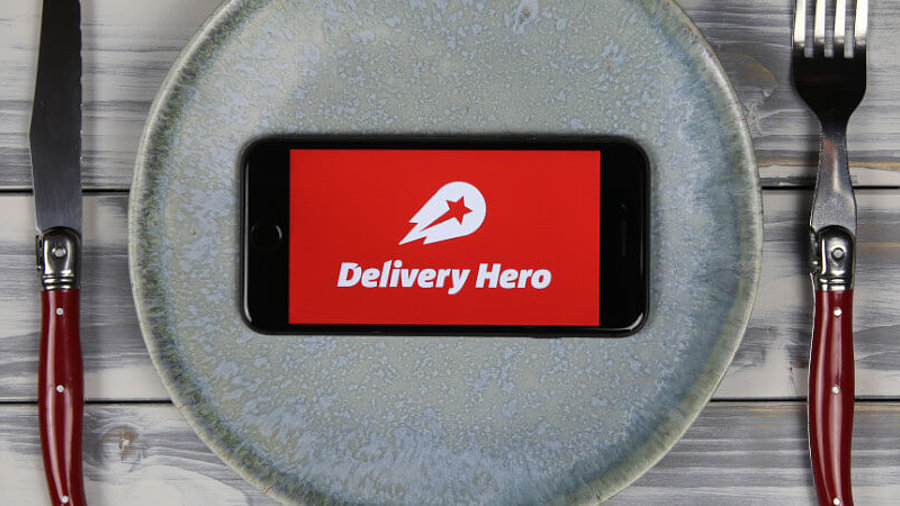 Delivery Hero Logo auf Handy