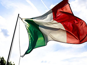 Italienische Flagge im Wind