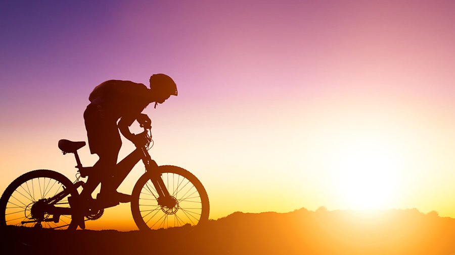 Mountainbike-Fahrer Sonnenuntergang