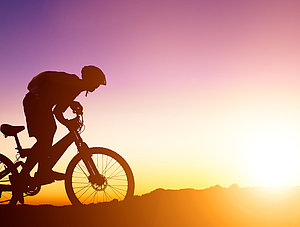 Mountainbike-Fahrer Sonnenuntergang