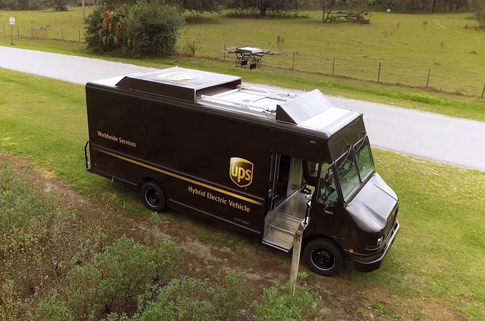 UPS-Truck mit Drohne