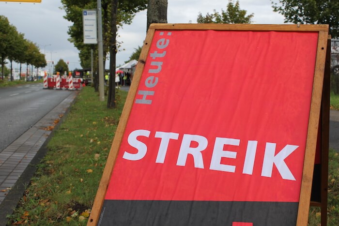 Streikschild bei Amazon