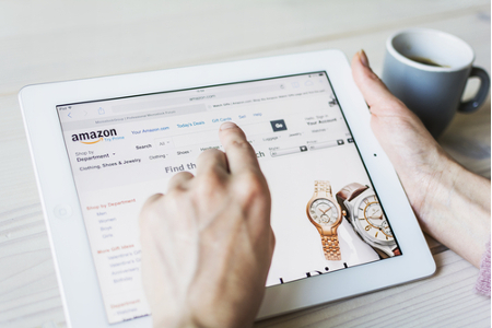 Amazon Website auf Tablet
