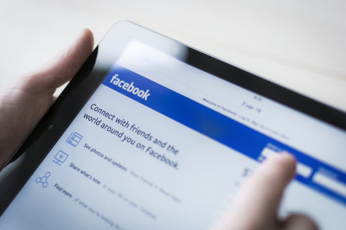 Facebook auf Tablet