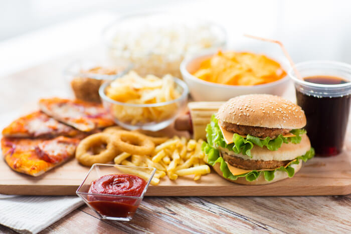 Burger, Pommes und anderes Fast Food