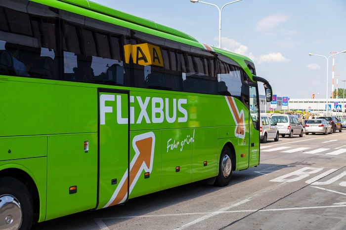 Fahrender Flixbus